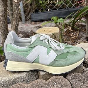New Balance 327 Chive Avocado Men's Size 9.5